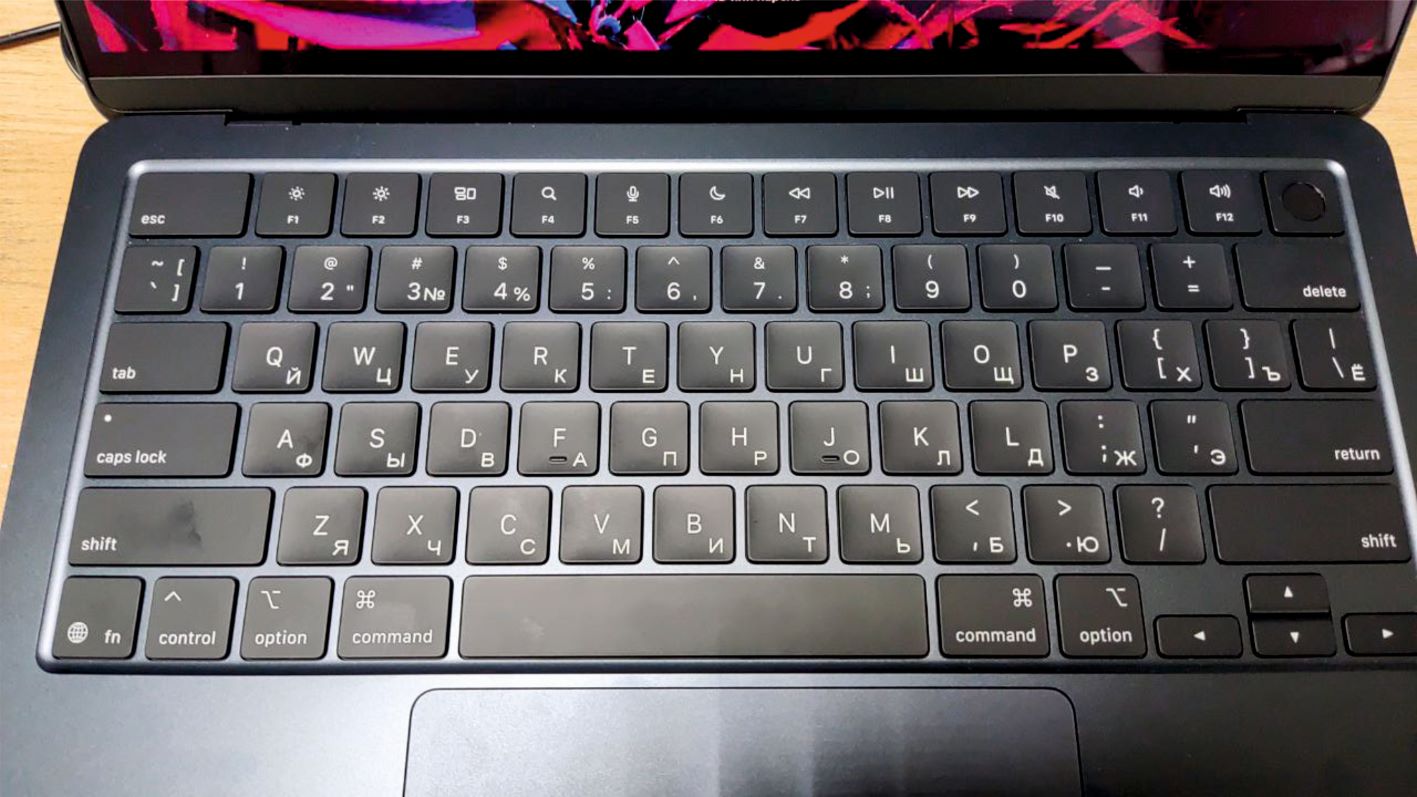 Гравировка MacBook
